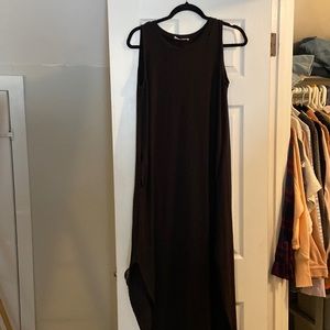 Maternity maxi dress with pockets